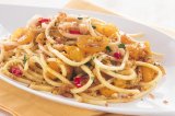 お試し(お買い得)セット　オリーブオイル１ℓ入りトマトパスタセット　送料は別途かかります。黄色のダッテリーノ